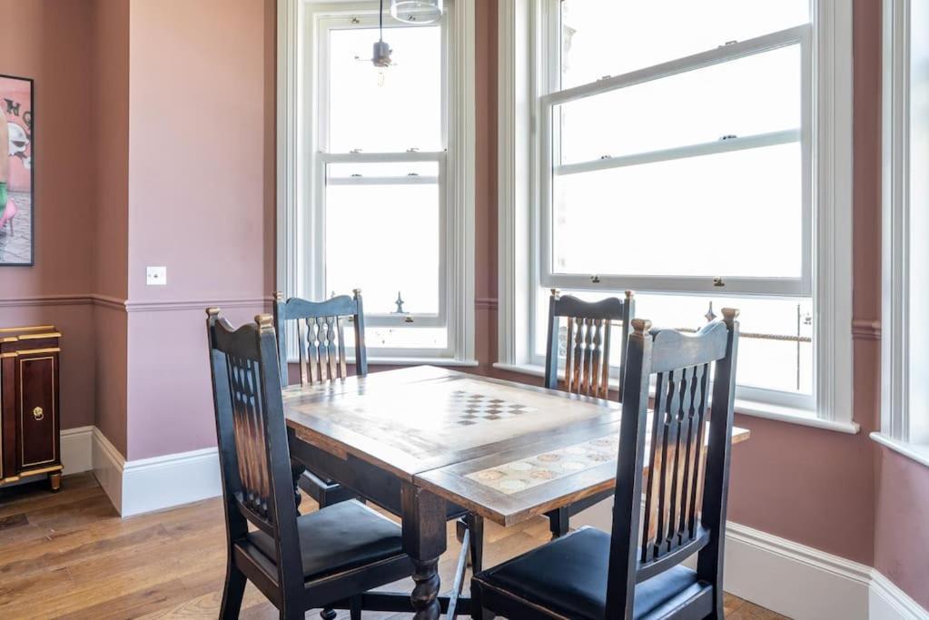 Stylish Beachfront Apartment, Sweeping Ocean Views And Luxury Touches ハーン・ベイ エクステリア 写真