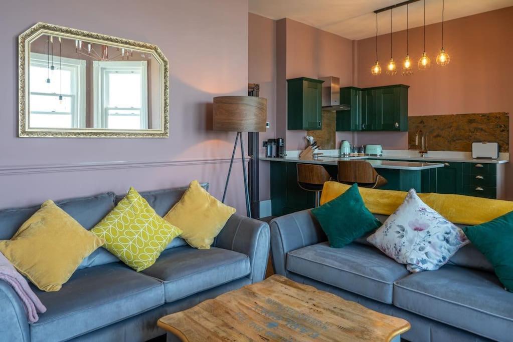 Stylish Beachfront Apartment, Sweeping Ocean Views And Luxury Touches ハーン・ベイ エクステリア 写真