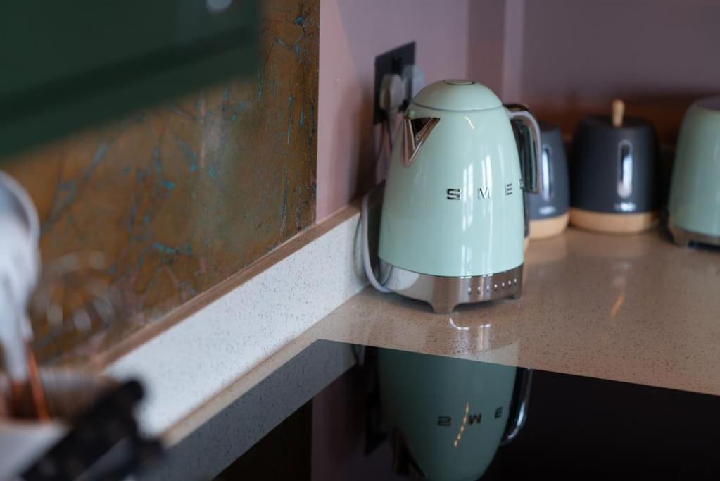 Stylish Beachfront Apartment, Sweeping Ocean Views And Luxury Touches ハーン・ベイ エクステリア 写真